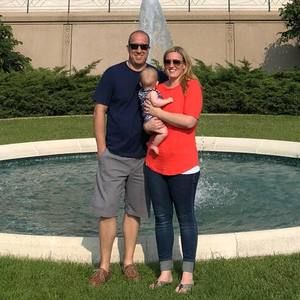 Meet your Posher, Lora